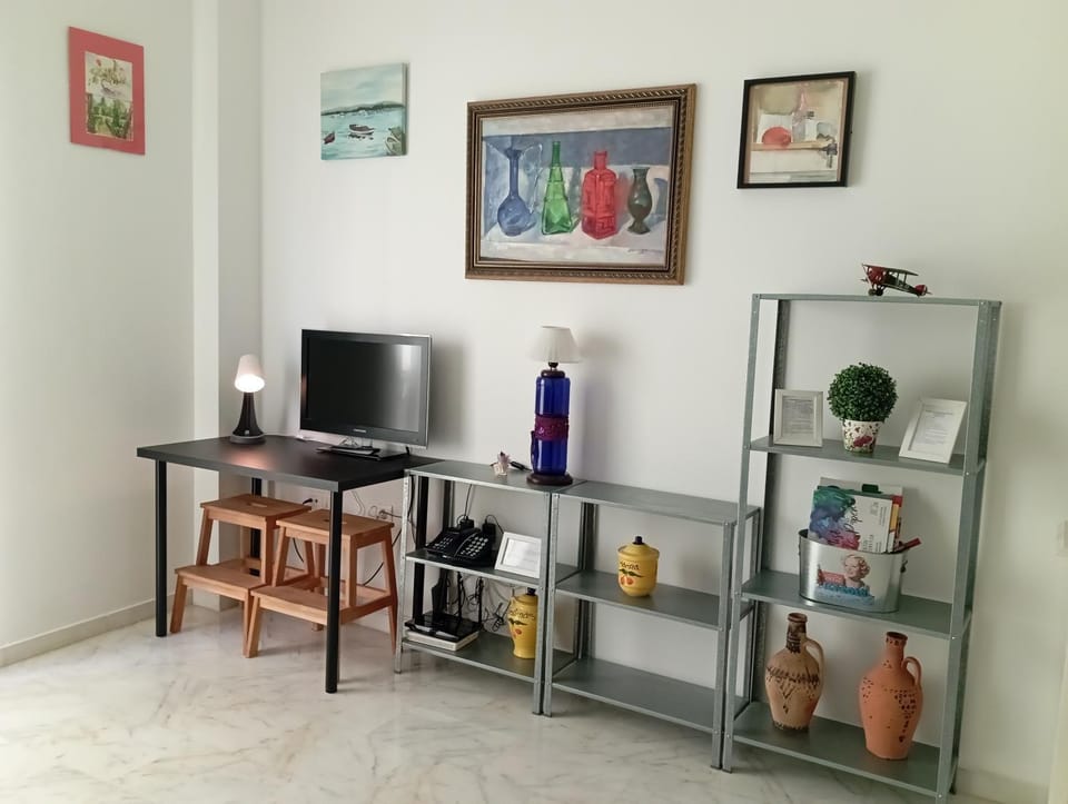 TV and multimedia, Seating area