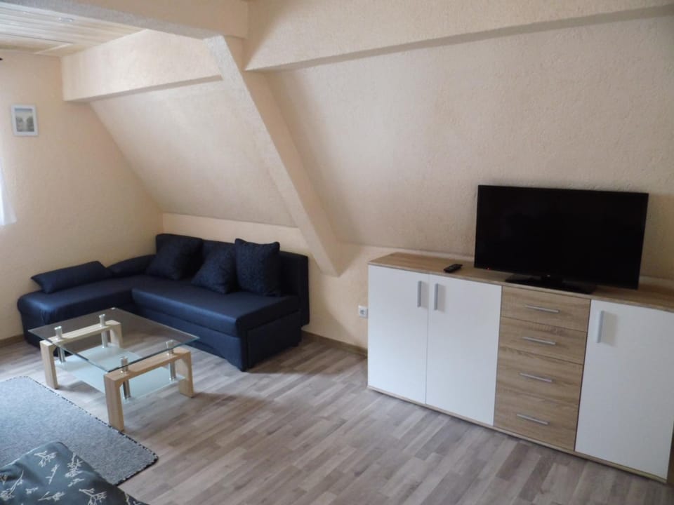 Hotel Restaurant Zum Valwiger Herrenberg Bed and Breakfast in Cochem-Zell