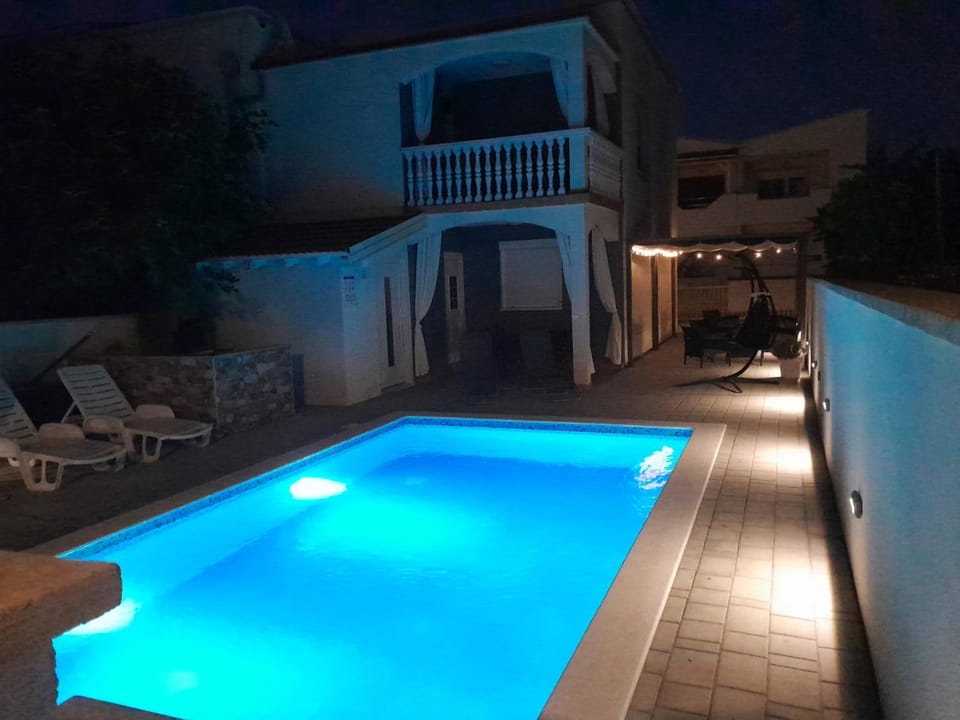 View (from property/room), Pool view, Inner courtyard view