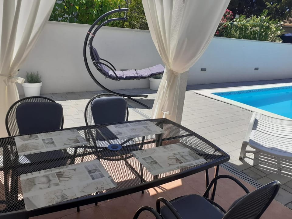 Patio, Balcony/Terrace, Pool view, Swimming pool, Breakfast