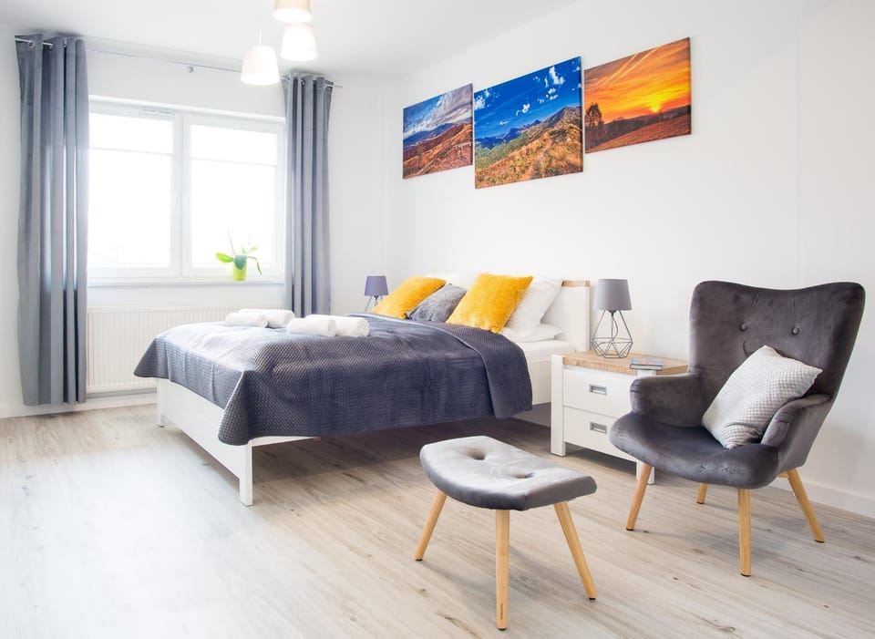 View (from property/room), Seating area, Bedroom, Guests, Area and facilities, heating, internet, locker, storage
