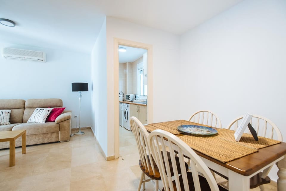 Hostly Lagar Center-Fibre-Parking optional-CLess Apartment in Seville