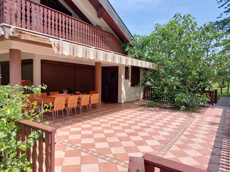 Apartman Vila Una Royal Villa in Lika-Senj County