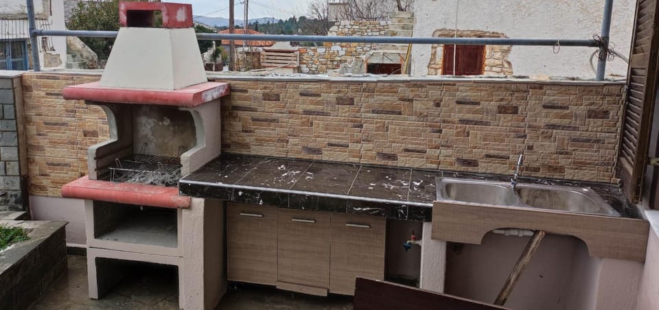 BBQ facilities, Seating area