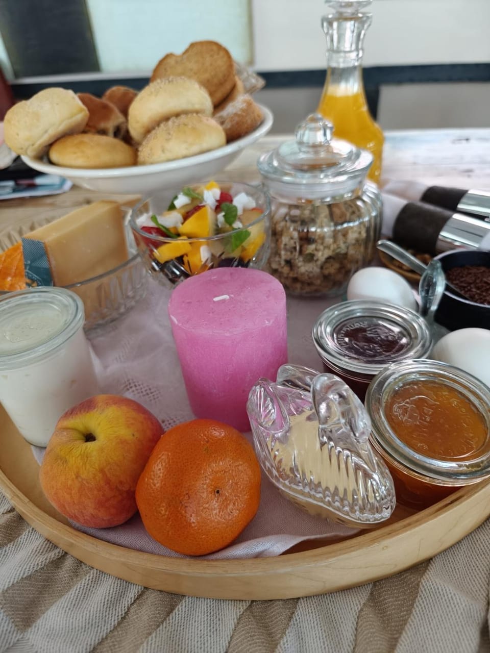Food and drinks, Food, Breakfast, Continental breakfast