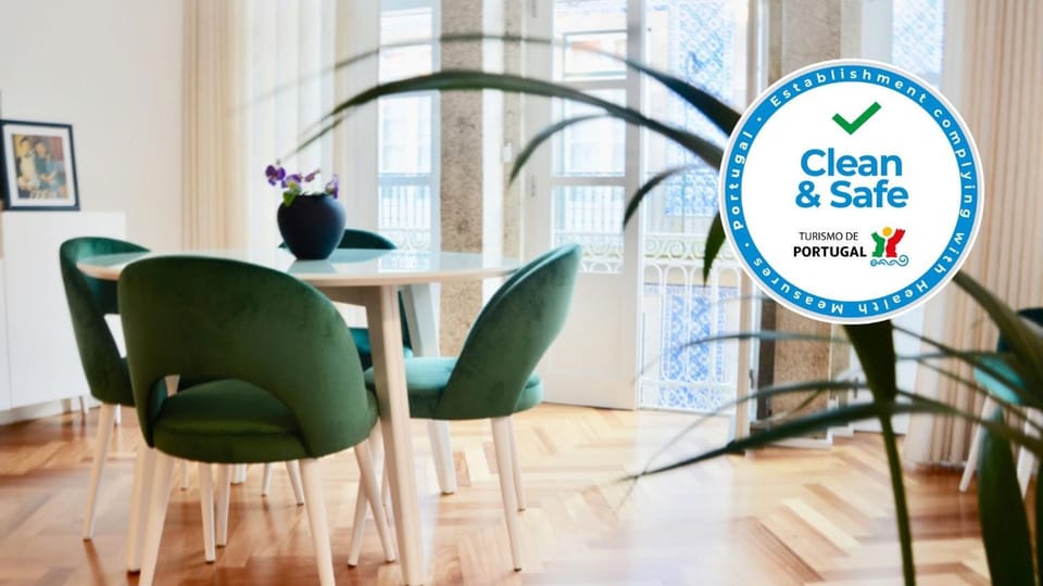 OHH - Caldeireiros Luxury Apartments Apartment in Porto