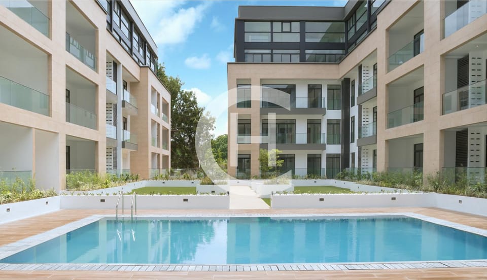 Property building, Swimming pool, Swimming pool