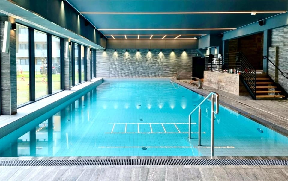 Pool view, Swimming pool