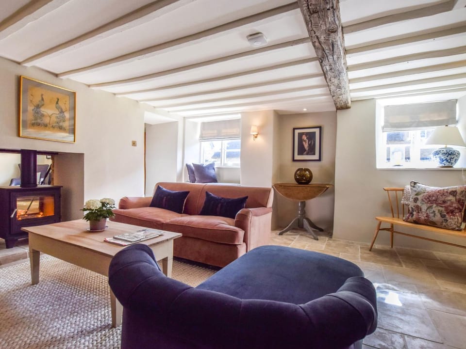 Living room, Seating area, Area and facilities