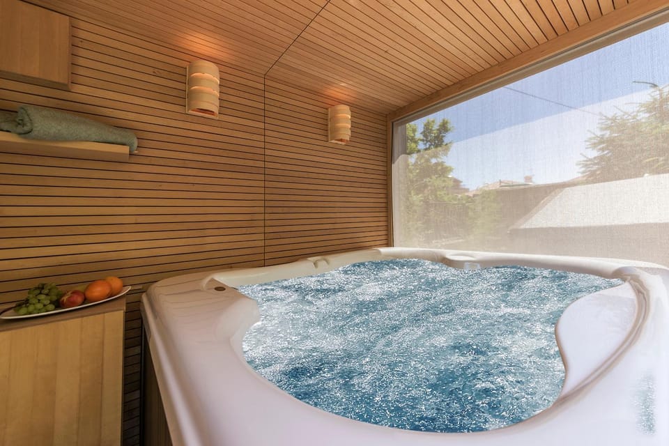 Hot Tub, Spa and wellness centre/facilities