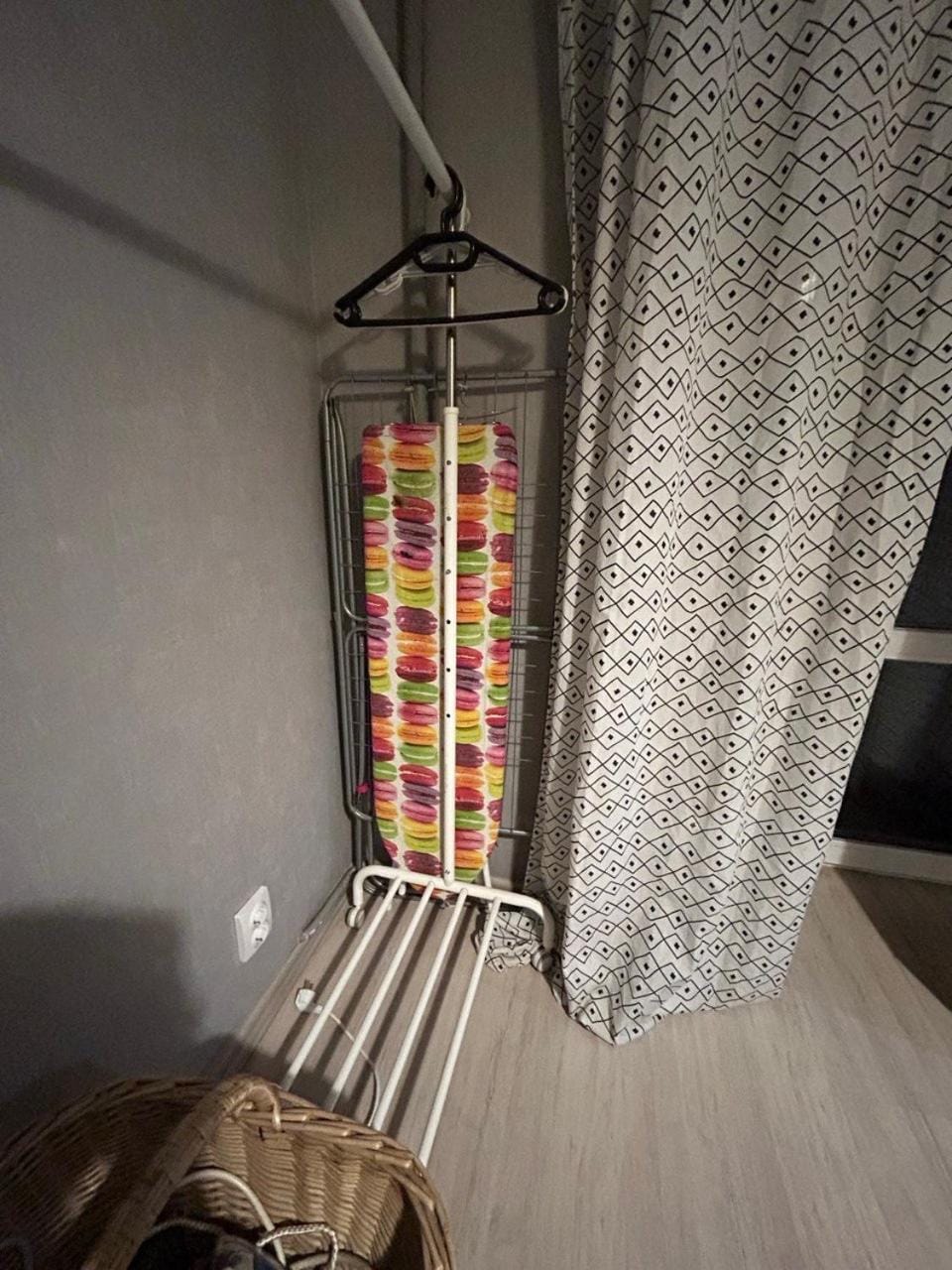 flat iron, wardrobe