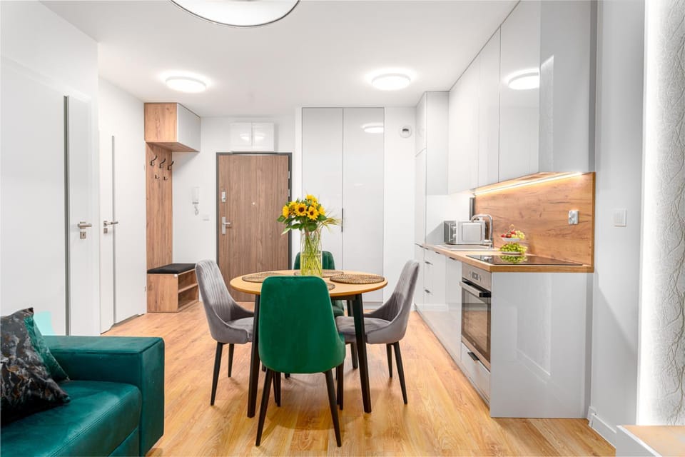 Kitchen or kitchenette, Living room, Seating area