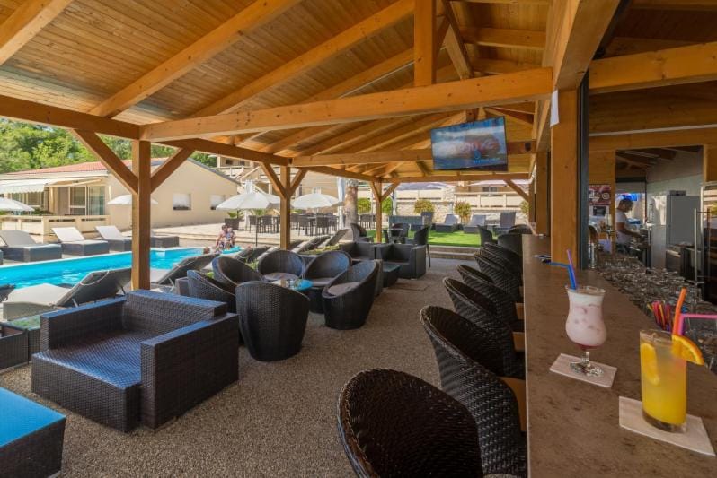 Lounge or bar