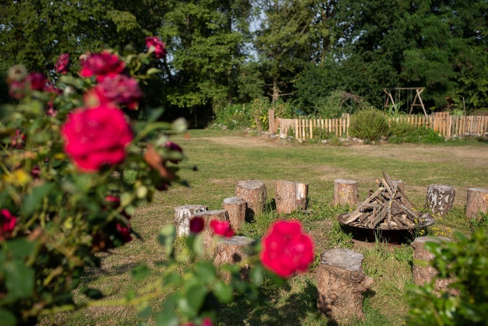 Nearby landmark, Spring, Day, Natural landscape, Summer, BBQ facilities, Children play ground, Children play ground, Garden, Garden, Dining area, Autumn, On site, Garden view, Landmark view, Landmark view, River view, River view, Family, Family, Family