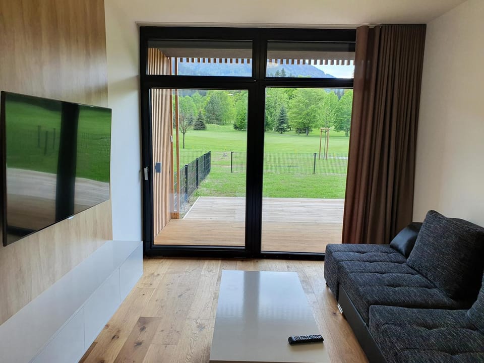 Balcony/Terrace, Living room, Seating area, Garden view