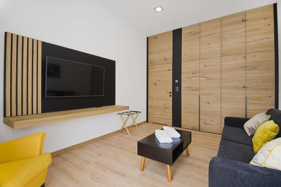 TV and multimedia, Living room
