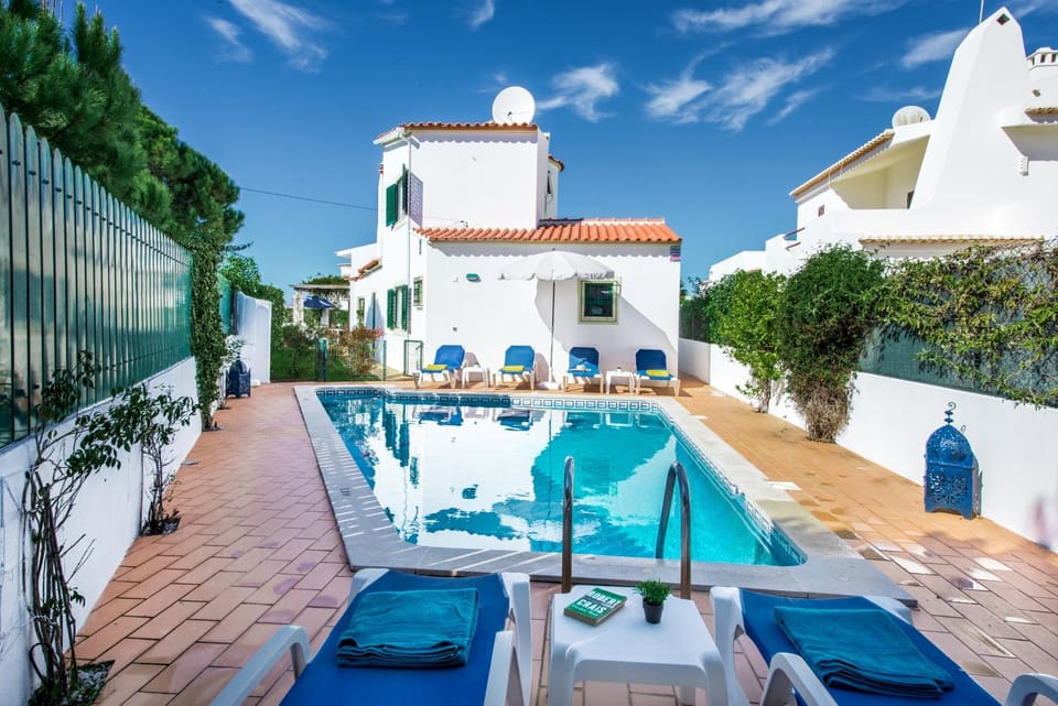 Property building, Pool view, Swimming pool