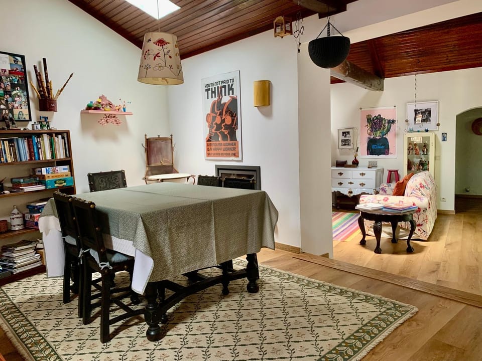 Seating area, Dining area