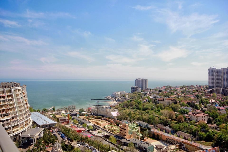 R Panoramic sea view 1 BR luxury Arcadia apartament Apartment in Odessa