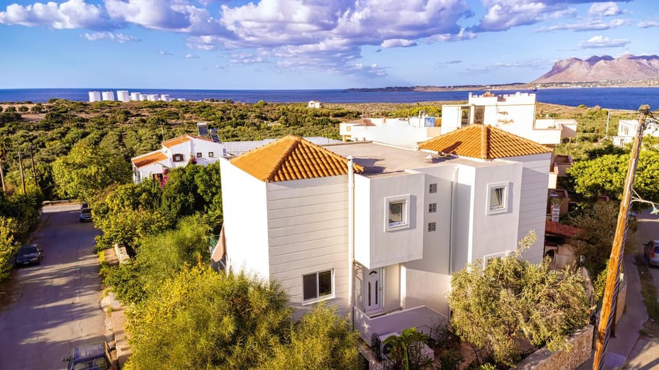 Property building, Day, Neighbourhood, Bird's eye view, Summer, View (from property/room), Sea view, Swimming pool