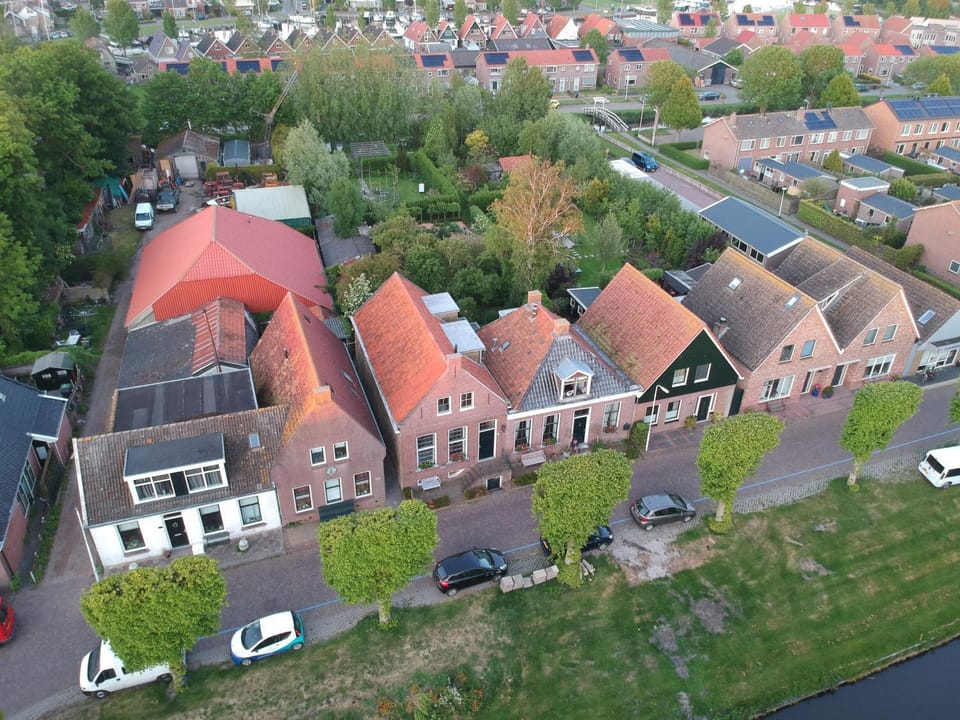 Neighbourhood, Bird's eye view, Parking
