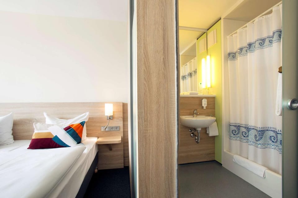 Bathroom, Photo of the whole room, On site