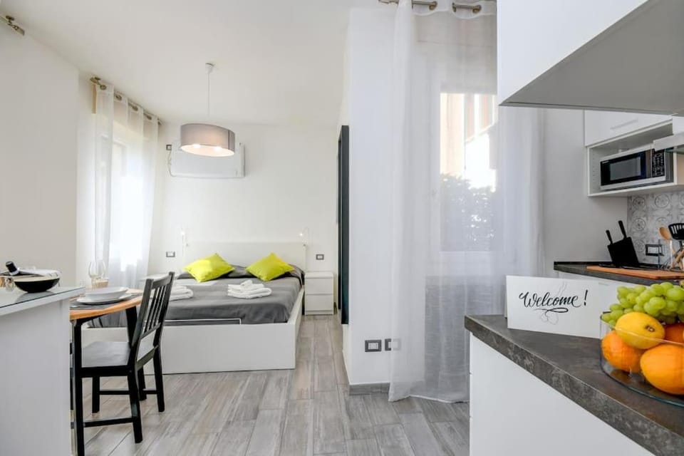 Taurus Suite Apartment Apartment in Desenzano del Garda
