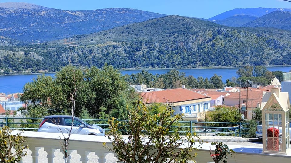 Lake view, Sea view