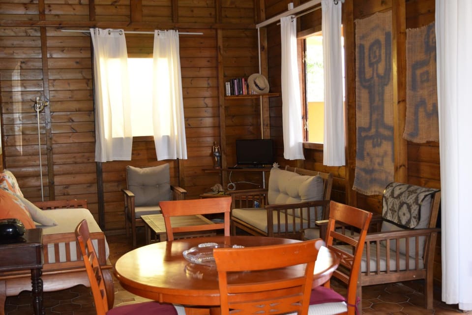 Communal lounge/ TV room, Dining area