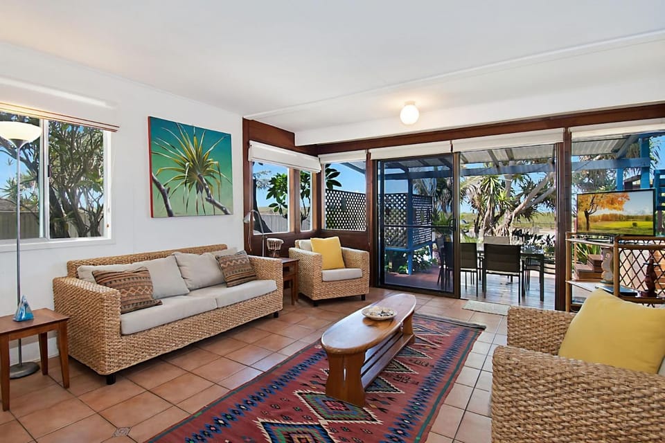 Beach House House in Lennox Head