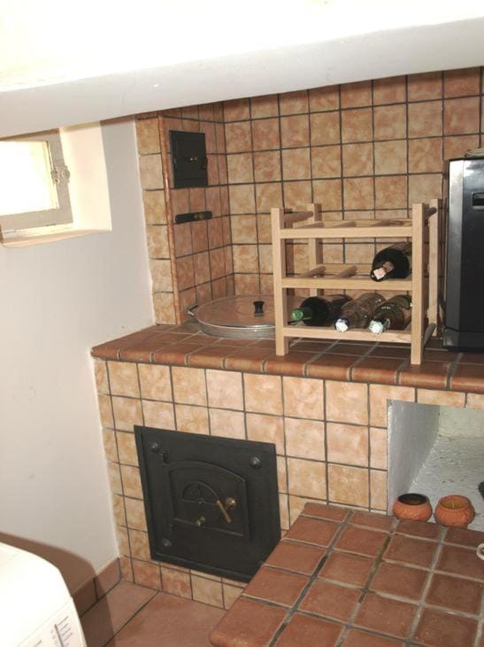 Photo of the whole room, Area and facilities