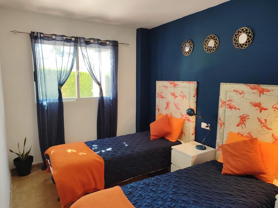 2 bedroom, Sea Front Complex w Pool and private garden Apartment in Xàbia