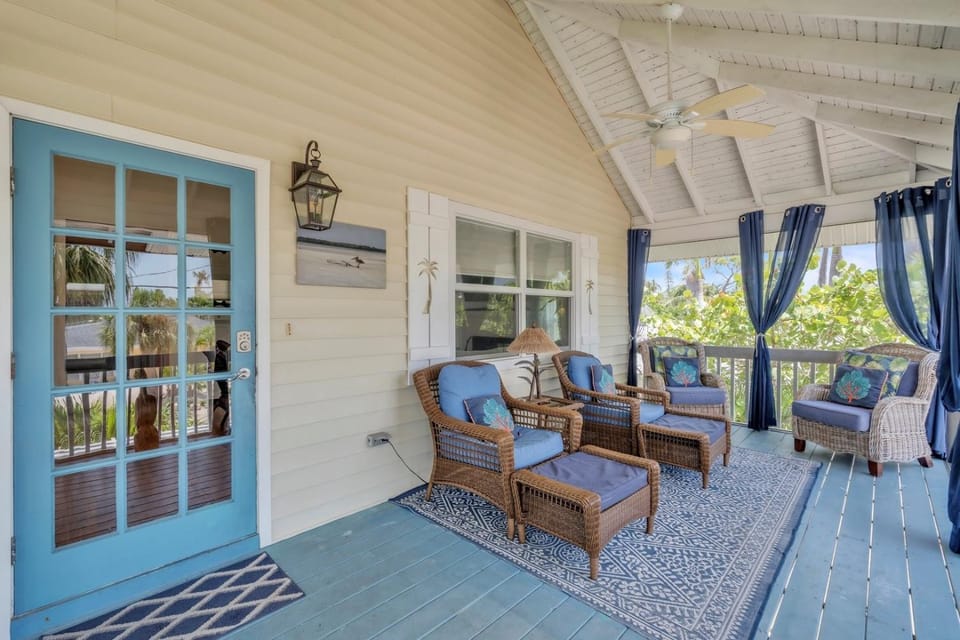 Coconut Cottage House in Anna Maria Island