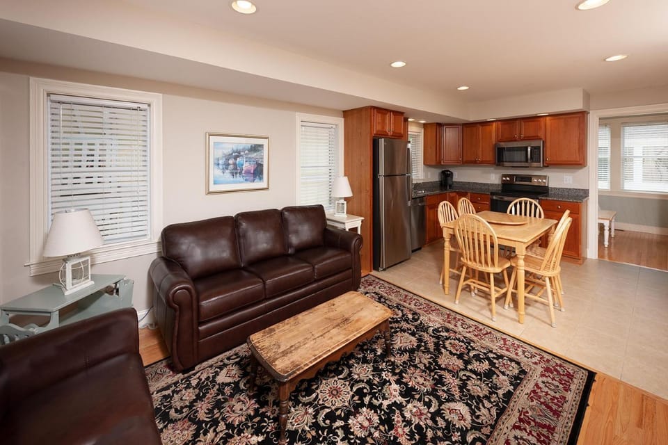 Carriage House at One Long Beach House in York Beach