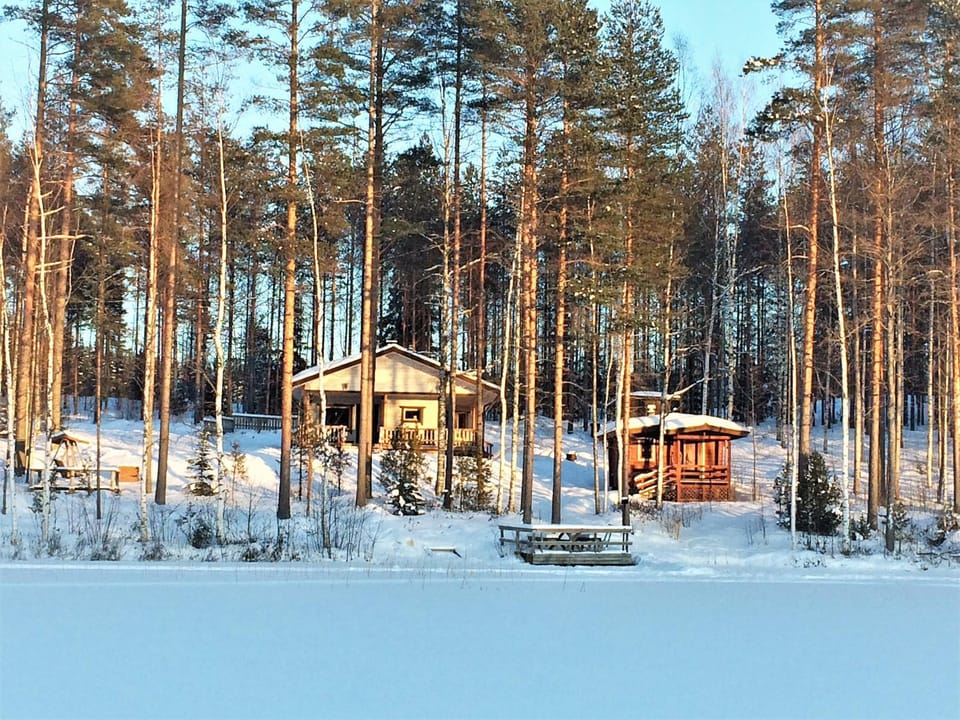 Winter, On site
