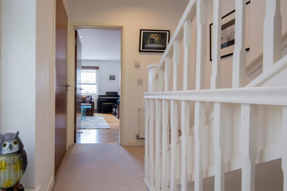 Modern, 2 Bdrm House with Parking Sleeps 6 Brighton Town Centre, North Laine Apartment in Brighton