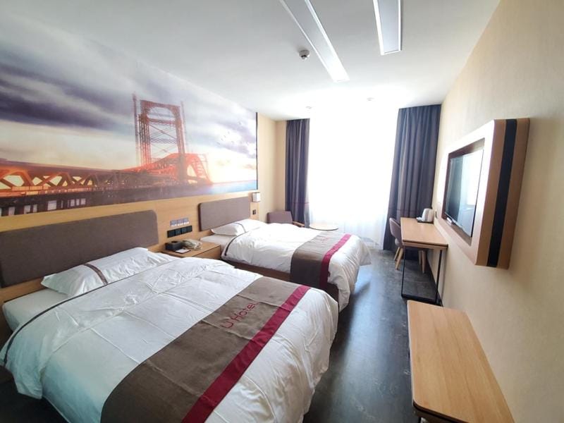 Thank Inn Chain Hotel Taiyang Yingze District Xiyang City Market City Hall Hotel in China