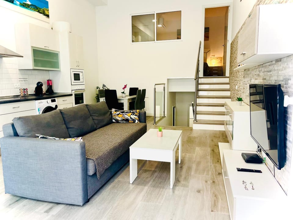 Kitchen or kitchenette, Living room, Dining area