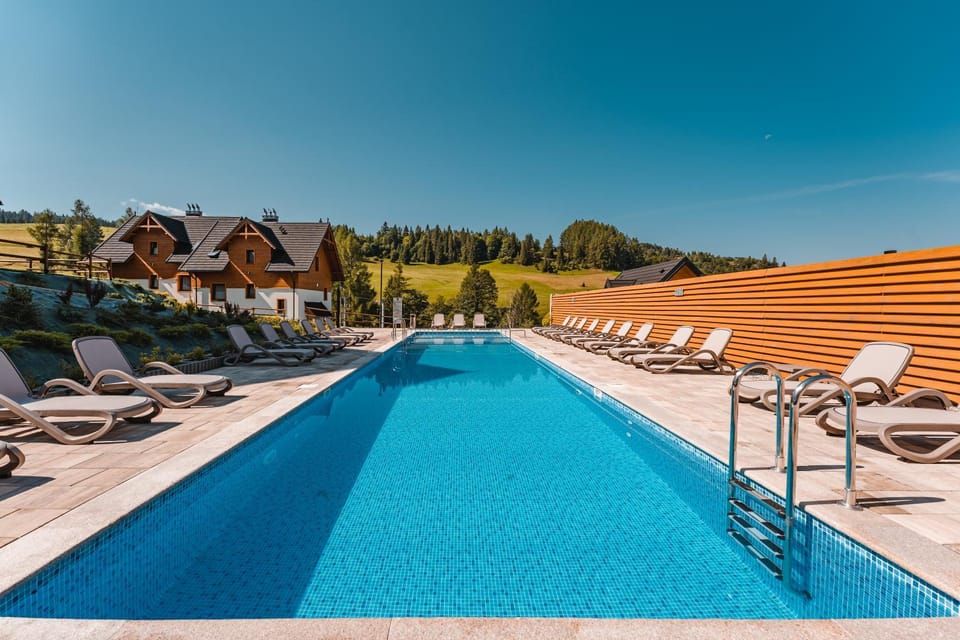Day, Mountain view, Pool view, Swimming pool, Swimming pool, sunbed