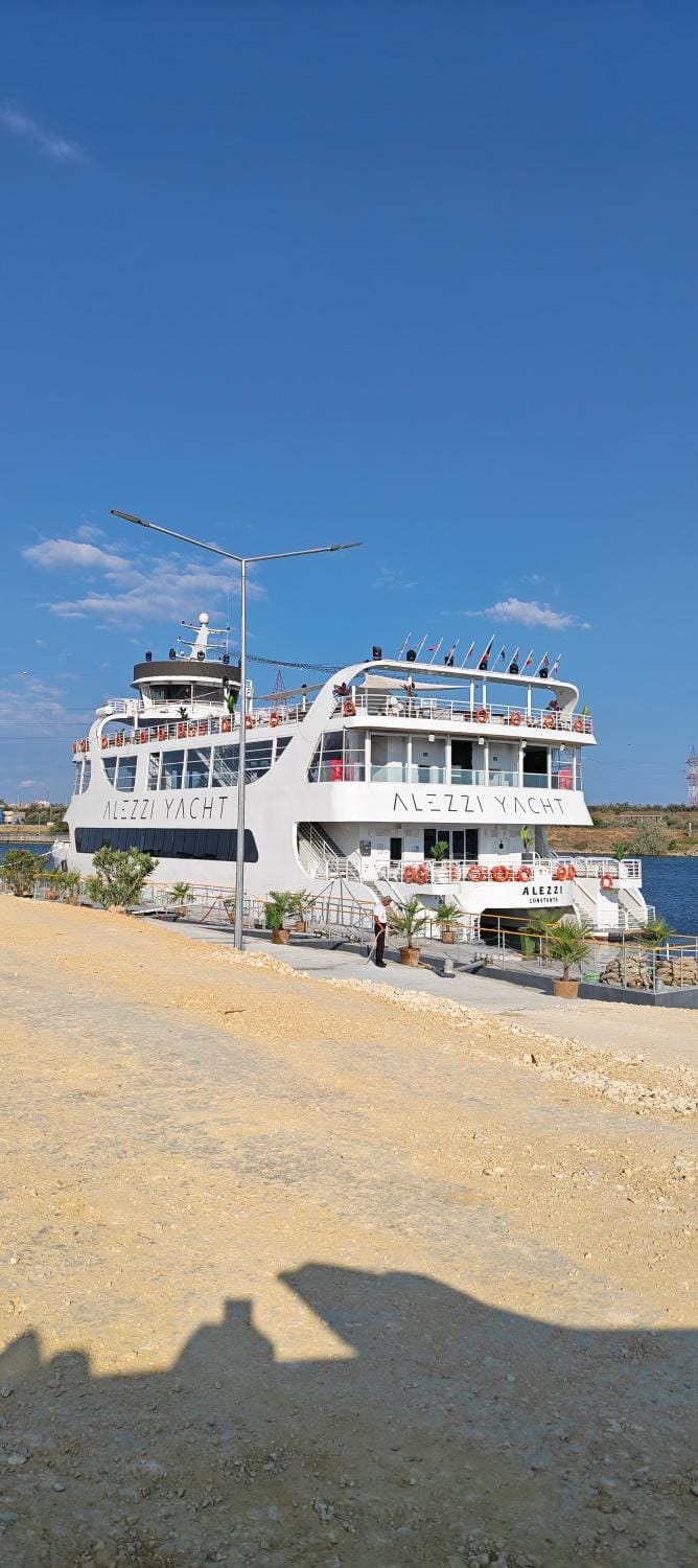 Eros Beach Resort Bed and Breakfast in Constanța County