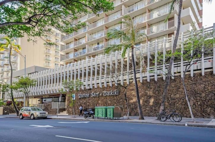 Marine Surf Waikiki 2108 - Parking Included Apartment in Honolulu