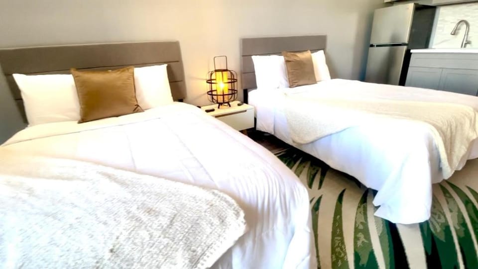 Marine Surf Waikiki 9th floor - Parking Included Apartment in Honolulu