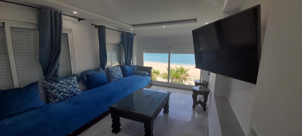 Living room, Sea view