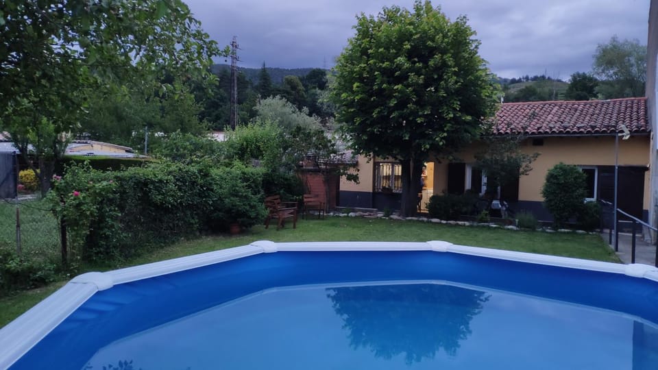 Garden, Swimming pool, Swimming pool