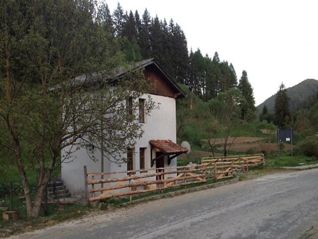 Property building, Facade/entrance
