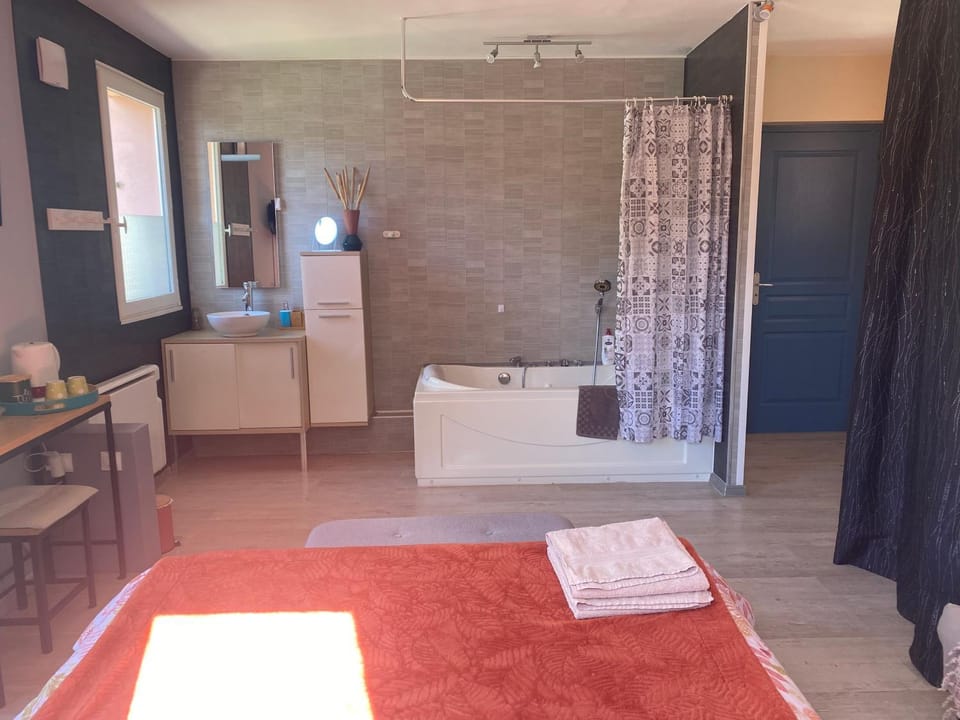 Chambre d’hôtes vaucluse Bed and Breakfast in Provence-Alpes-Côte d'Azur