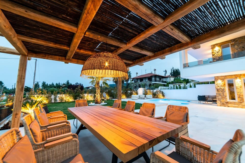 Achinos Luxury Accomodation- Pefkochori Chalkidiki Villa in Halkidiki