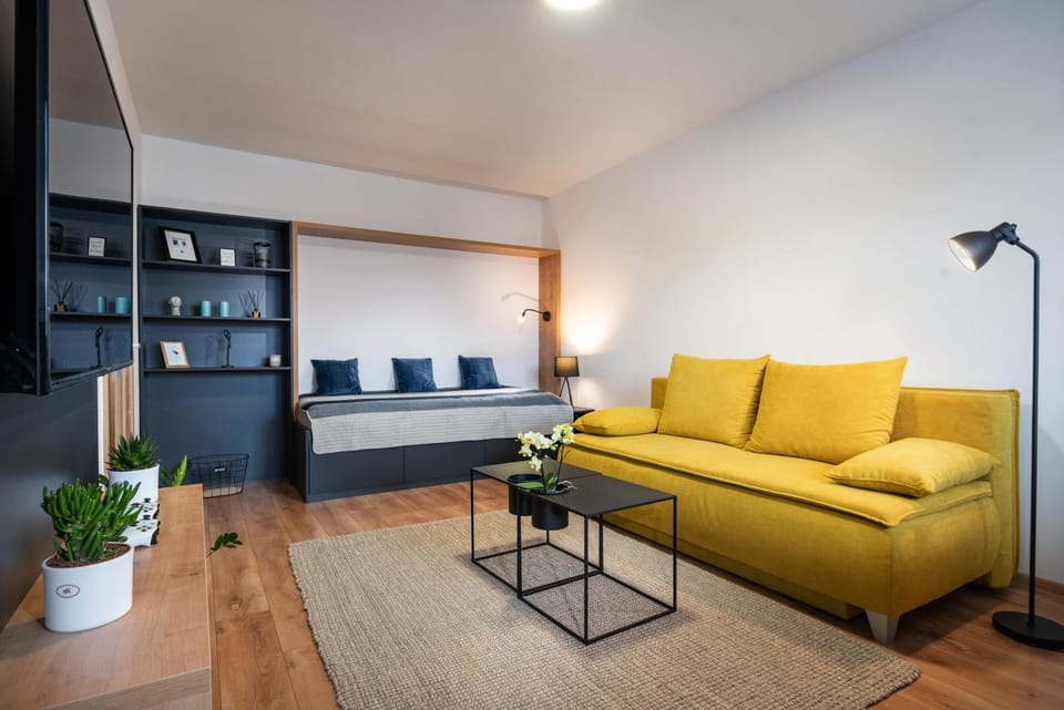 Living room, Bedroom