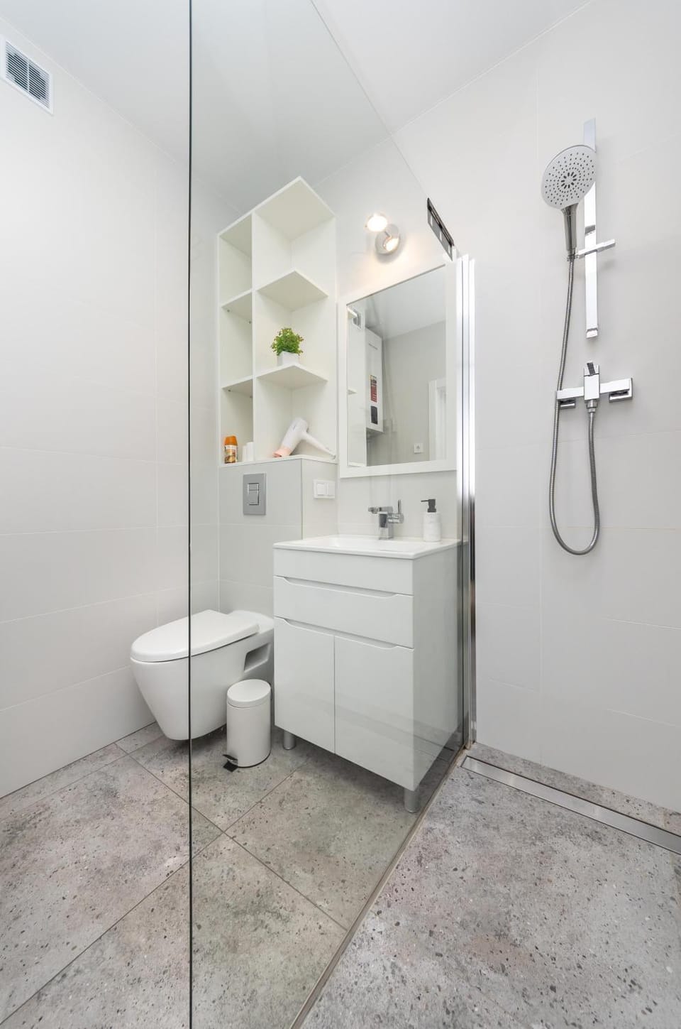 Квартира в ЖК Лебединый, Ревуцкого 40 В, метро Харьковская Позняки Apartment in Kiev City - Kyiv