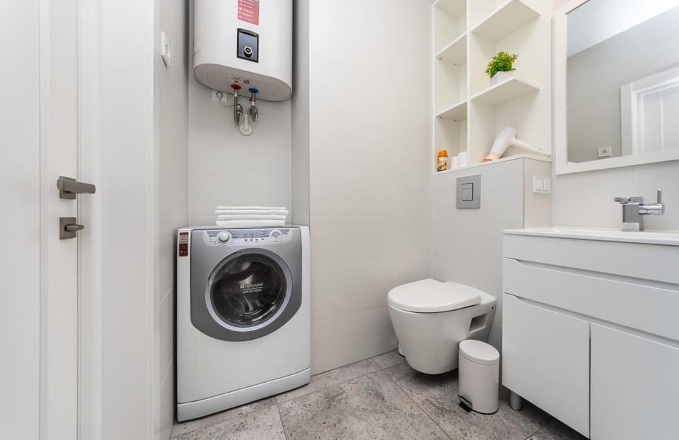 Квартира в ЖК Лебединый, Ревуцкого 40 В, метро Харьковская Позняки Apartment in Kiev City - Kyiv